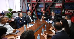 Ministri i Drejtësisë prezanton Drejtorin e ri të Agjencisë së Trajtimit të Pronave Valdrin Pjetri: Prioritet transparenca, ritmi dhe integriteti